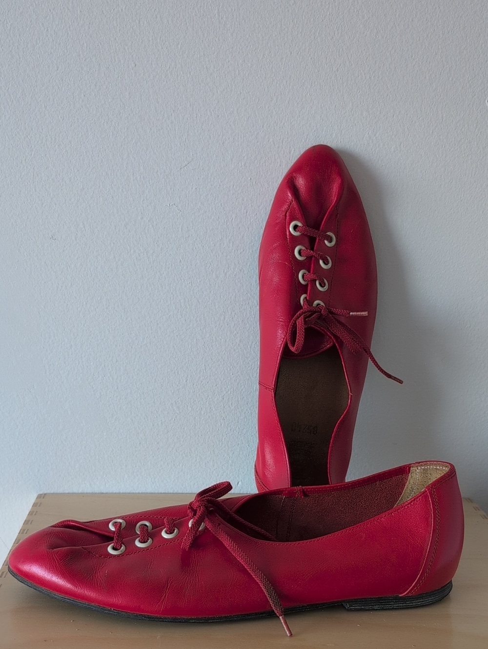 Women’s Red Lace-Up Leather Flats